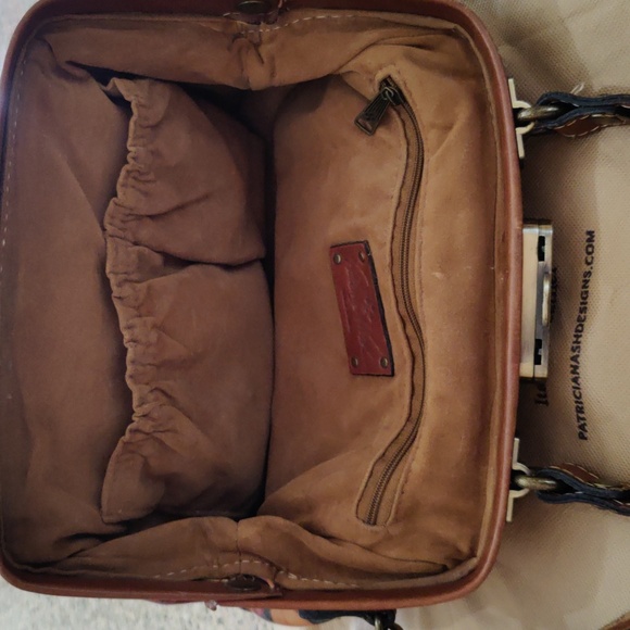 Patricia Nash Satchel Purse with Matching Scarf 🧣 - Picture 4 of 6